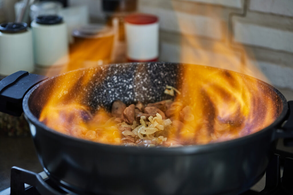 dry heat cooking frying pan, flambe on gas stove